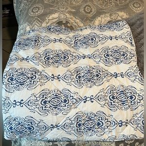 Pottery Barn Blue Dessi Percale Euro Pillow Shams Set of 2